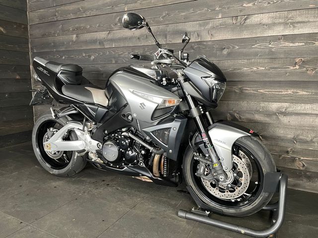 suzuki - b-king-1300