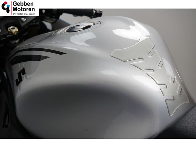 suzuki - gsx-r-1300-hayabusa
