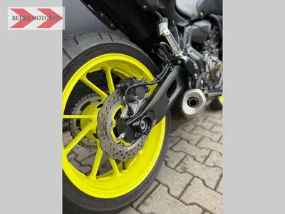 YAMAHA MT 07 ABS – foto 4