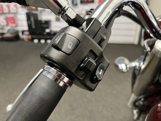 yamaha - xvs-1300-a-midnight-star