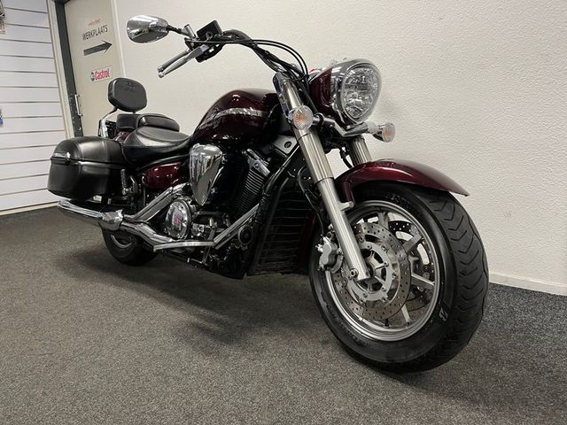 yamaha - xvs-1300-a-midnight-star