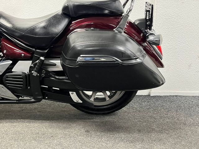yamaha - xvs-1300-a-midnight-star
