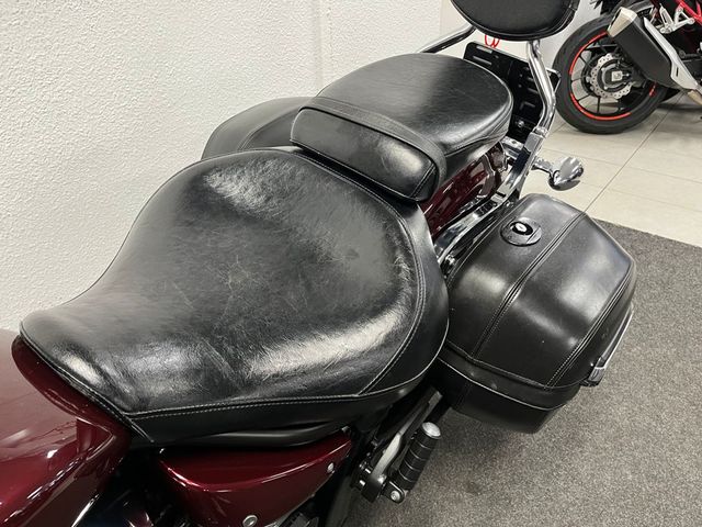 yamaha - xvs-1300-a-midnight-star