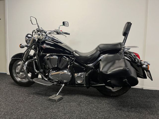 kawasaki - vn-900-classic