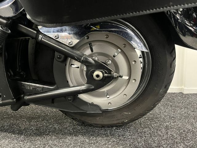 kawasaki - vn-900-classic