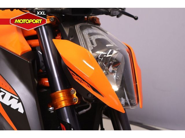 ktm - 1290-super-duke-r