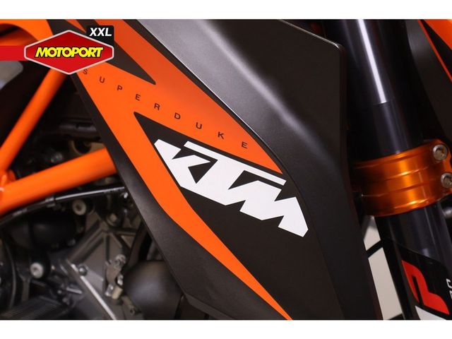 ktm - 1290-super-duke-r