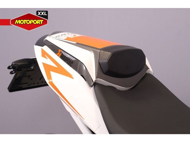 ktm - 1290-super-duke-r