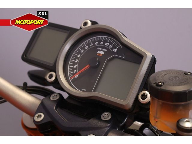 ktm - 1290-super-duke-r