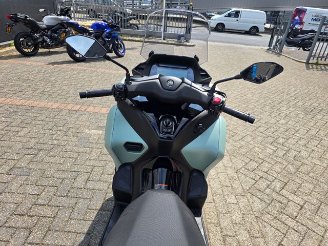 yamaha - tricity-300