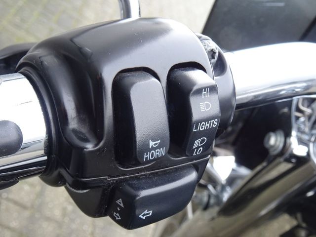 harley-davidson - softail-deluxe-flstn