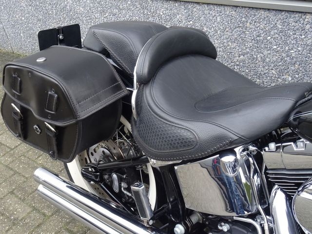 harley-davidson - softail-deluxe-flstn