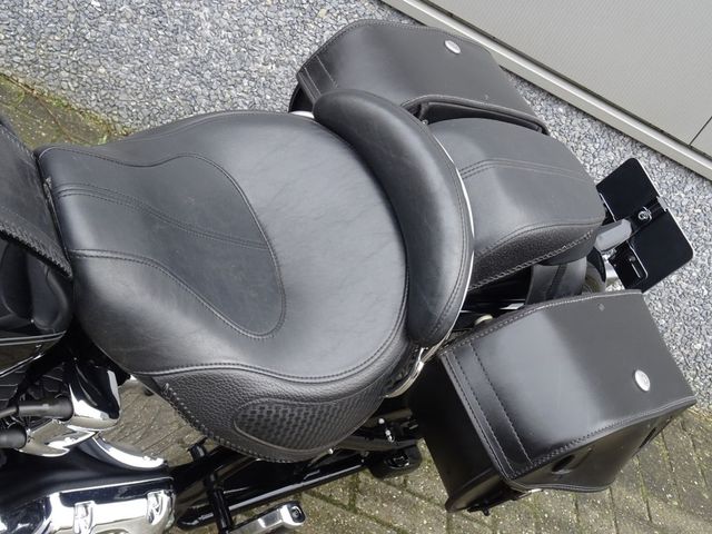 harley-davidson - softail-deluxe-flstn