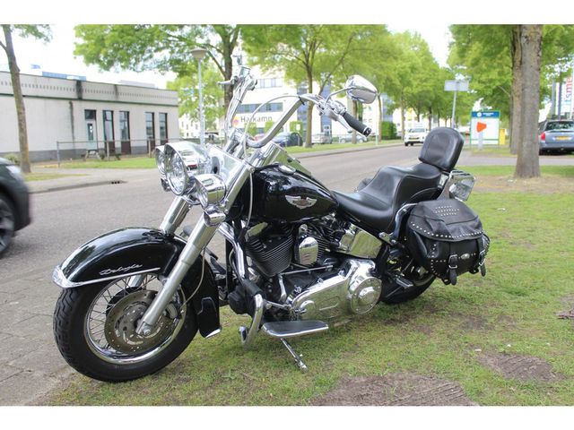 harley-davidson - softail-deluxe-flstn