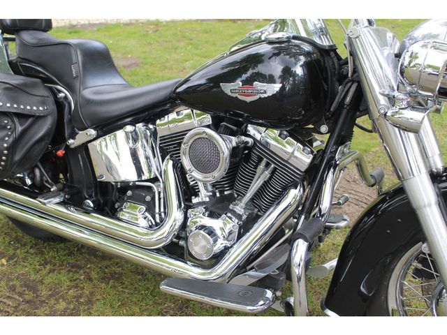 harley-davidson - softail-deluxe-flstn