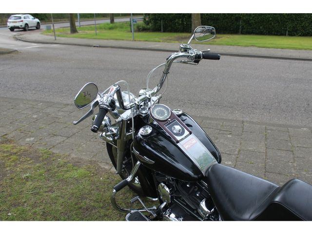 harley-davidson - softail-deluxe-flstn