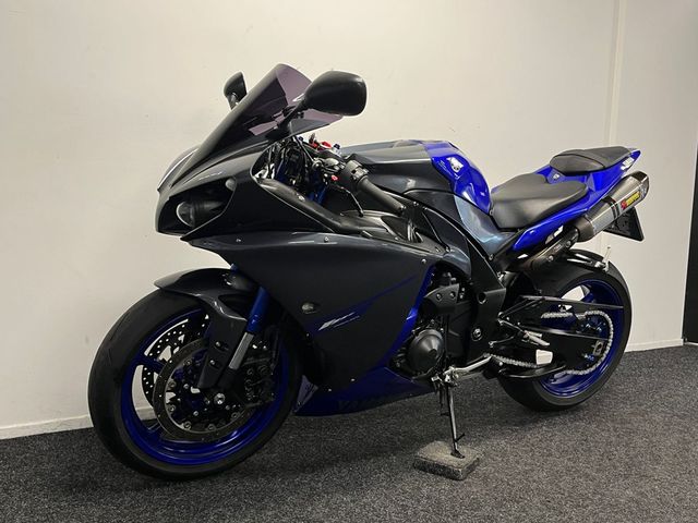 yamaha - yzf-r1