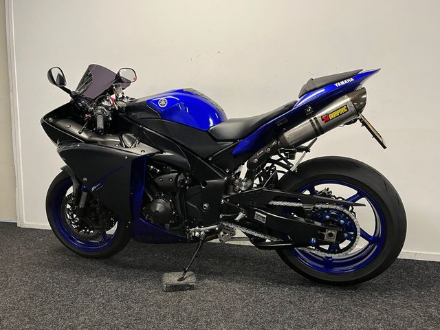 yamaha - yzf-r1