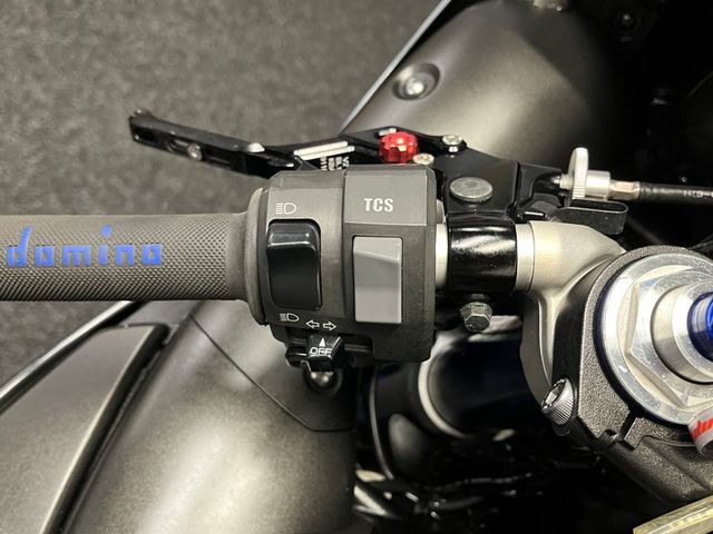 yamaha - yzf-r1