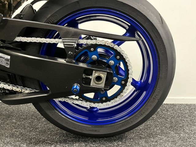 yamaha - yzf-r1