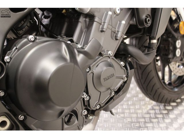 yamaha - tracer-9