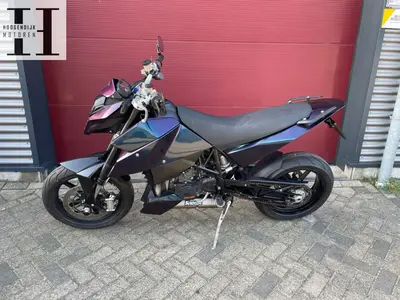 KTM 690 DUKE – foto 3