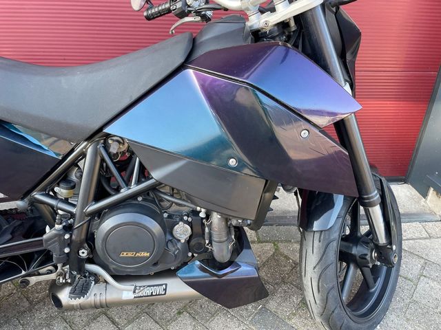 ktm - 690-duke