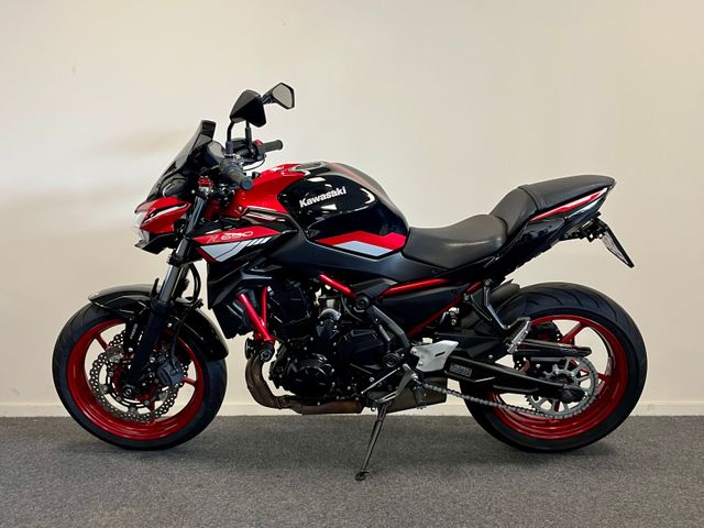 kawasaki - z650-abs