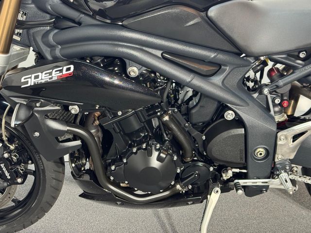 triumph - speed-triple-1050-abs