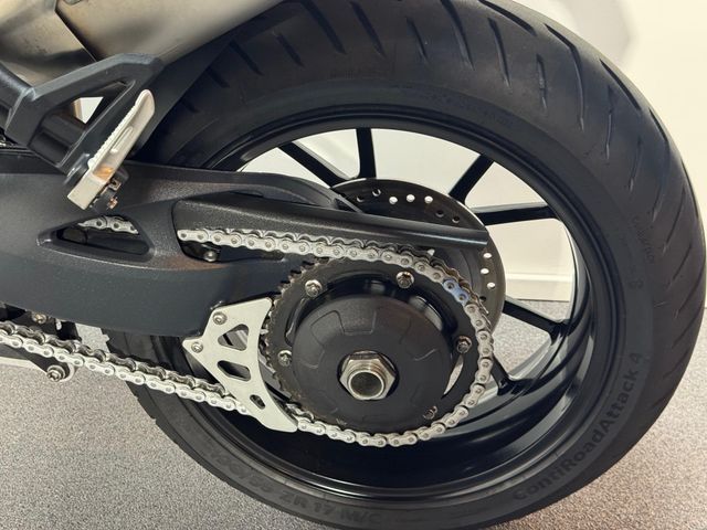 triumph - speed-triple-1050-abs