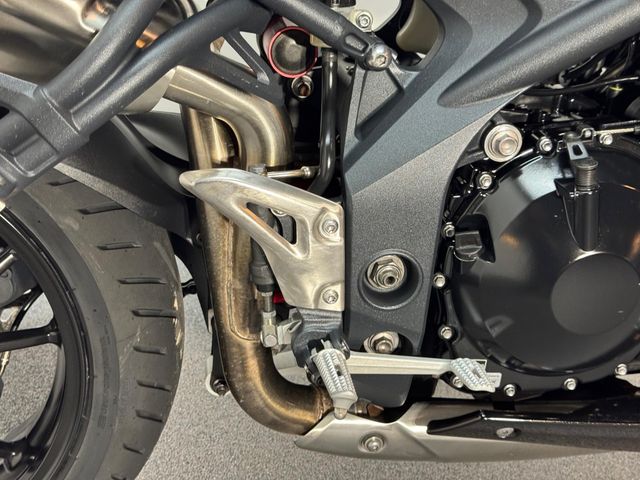 triumph - speed-triple-1050-abs