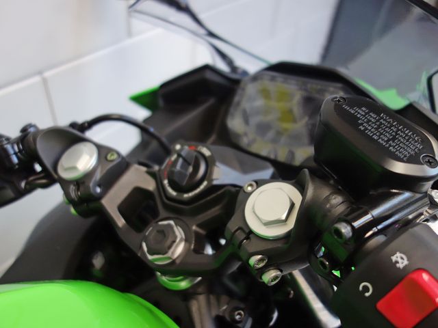 kawasaki - ninja-500-se