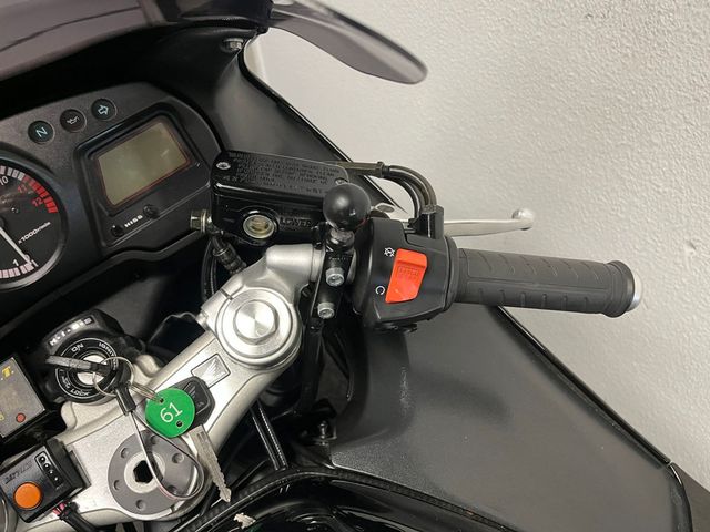 honda - cbr-1100--xx-super-blackbird