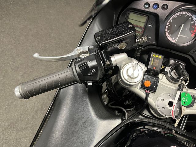 honda - cbr-1100--xx-super-blackbird