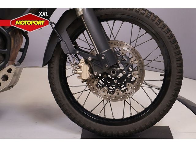 triumph - tiger-800-xc