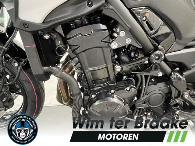 kawasaki - z900