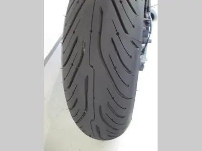 YAMAHA XSR 900 – foto 4