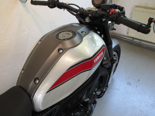 yamaha - xsr-900