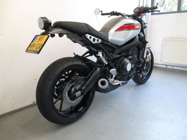 yamaha - xsr-900