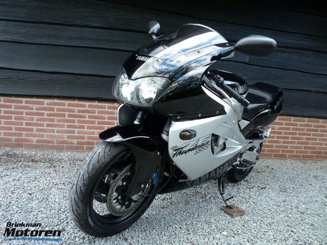 yamaha - yzf-1000-r-thunderace