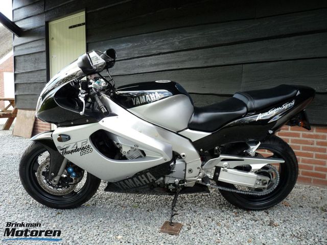 yamaha - yzf-1000-r-thunderace