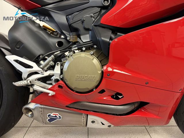 ducati - 1199-panigale