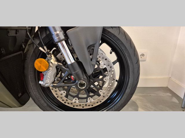ducati - streetfighter-v2