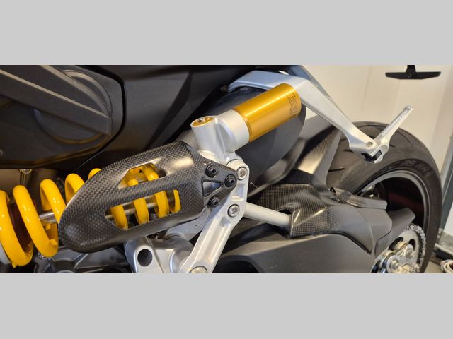 ducati - streetfighter-v2
