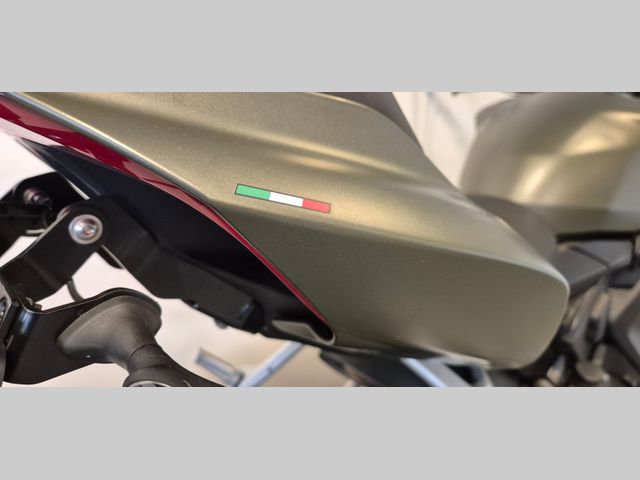 ducati - streetfighter-v2