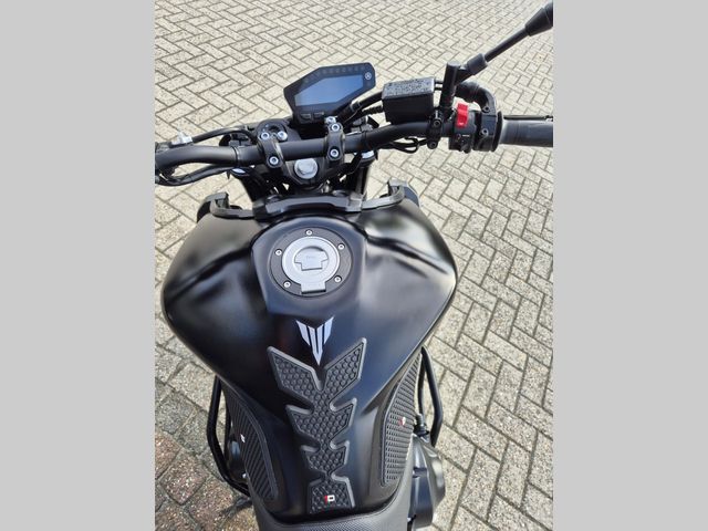 yamaha - mt-09-abs
