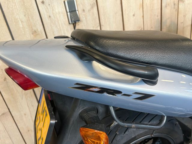 kawasaki - zr-7
