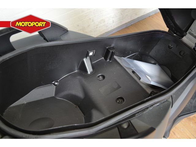 yamaha - x-max-300-tech-max