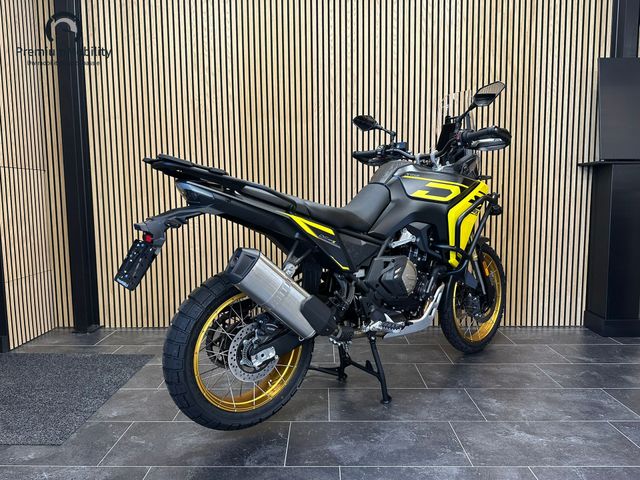 voge - 800-rally