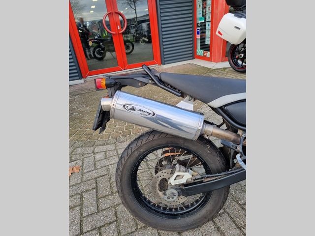 yamaha - xg-250-tricker